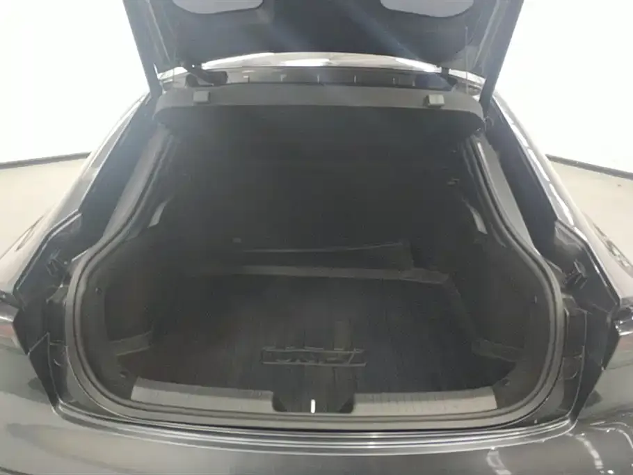 Changan UNI-V 2023 из CN, фото 4