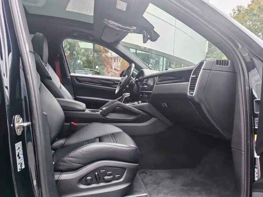 Porsche Cayenne 2022 из CN, фото 9