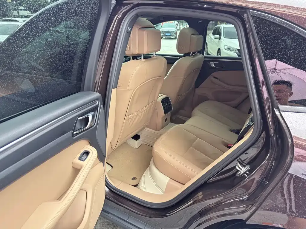 Porsche Macan 2021 из CN, фото 6