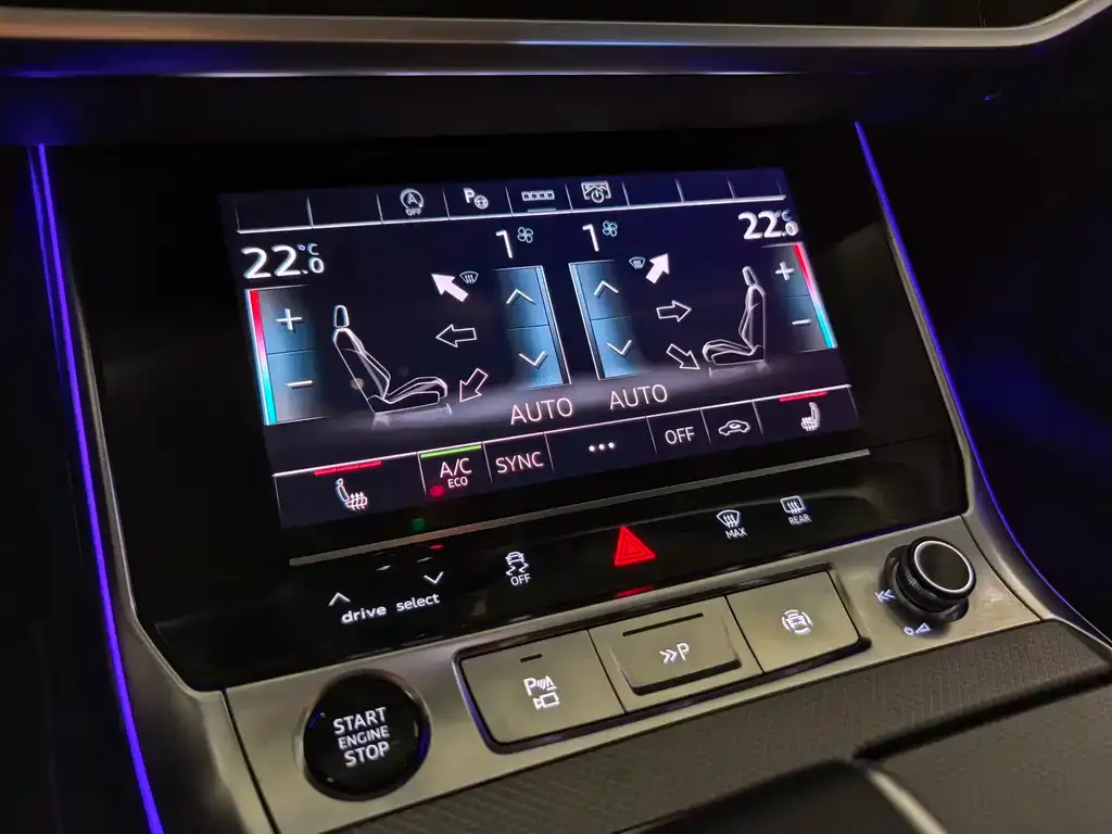 Audi A7L 2024 из CN, фото 10