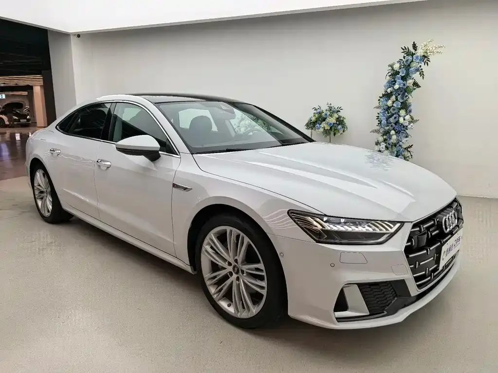 Audi A7L 2024 из CN, фото 3