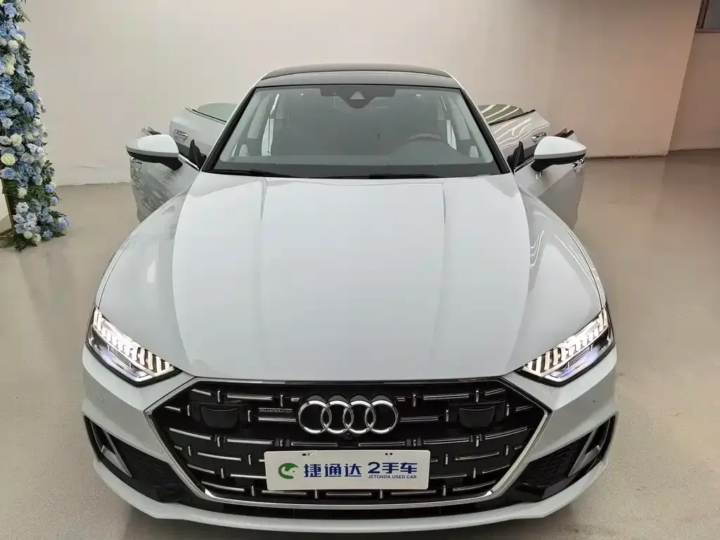 Audi A7L 2024 из CN, фото 5
