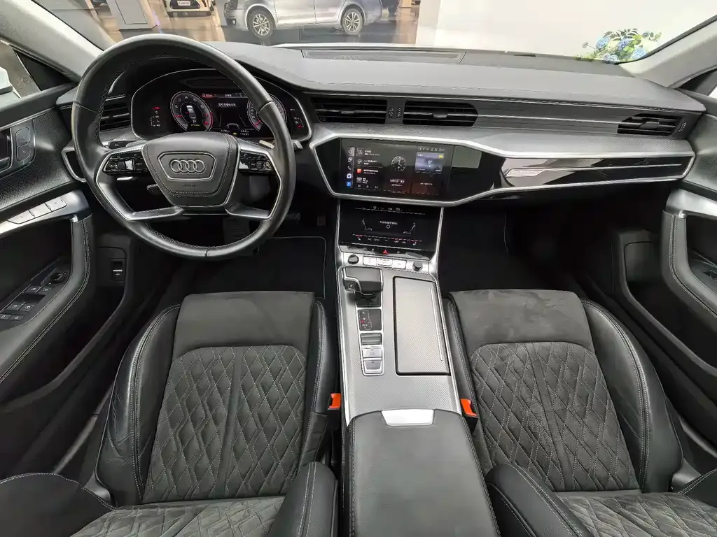 Audi A7L 2024 из CN, фото 6