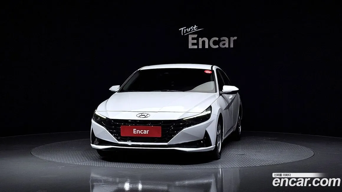 Hyundai AVANTE — фото 3