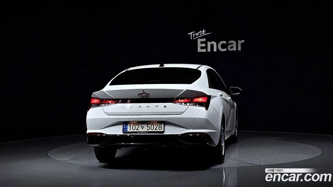 Hyundai AVANTE — фото 4