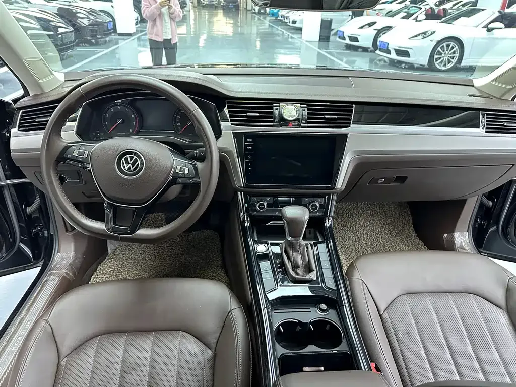 Volkswagen Phideon 2021 из CN, фото 6
