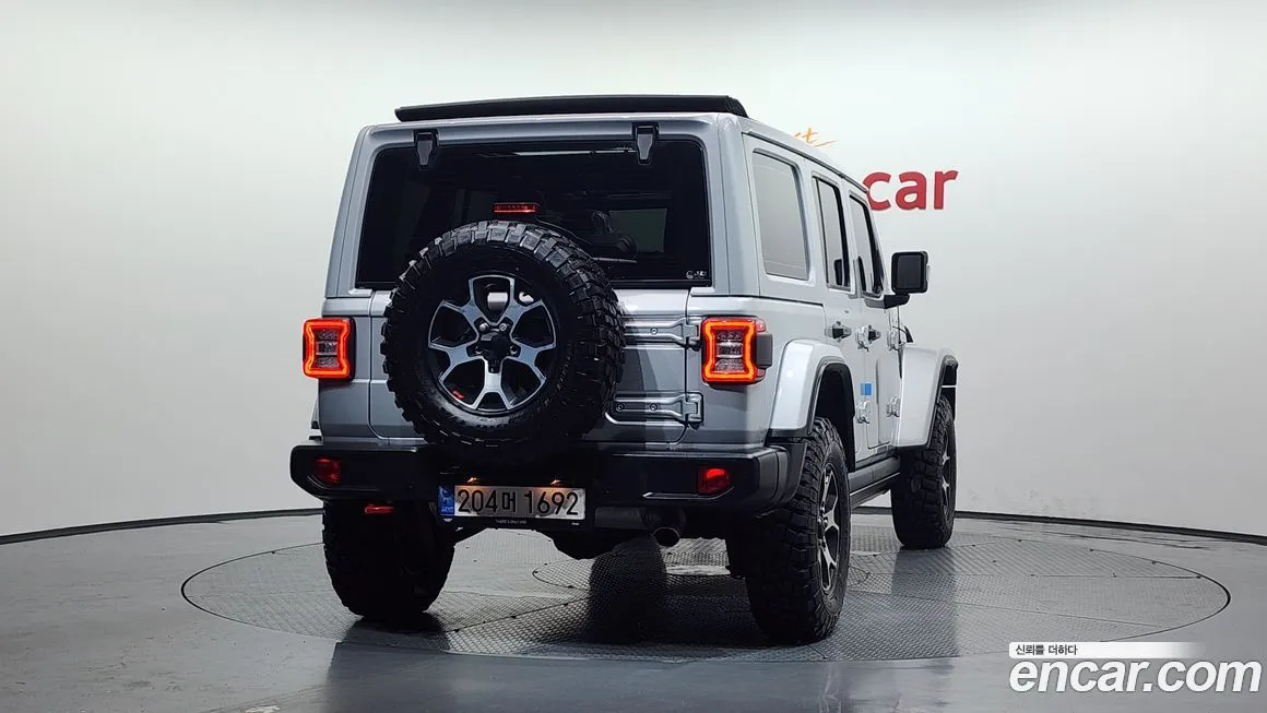 Jeep Wrangler 2023 из KR, фото 4