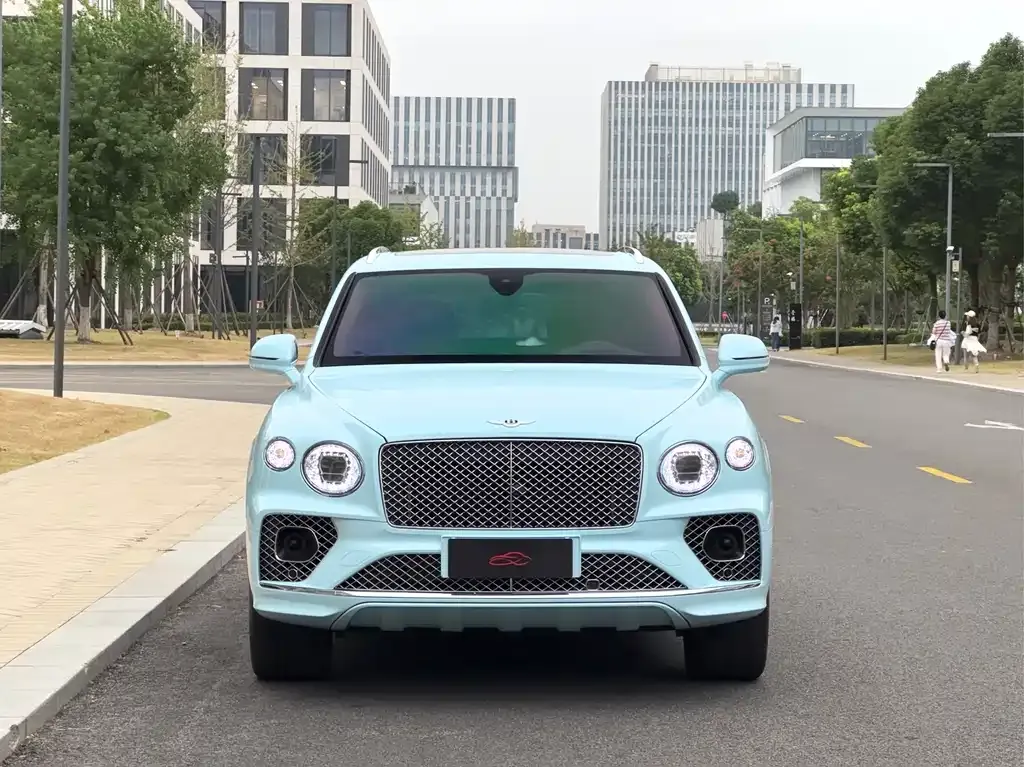 Bentley Bentayga 2021 из CN, фото 2
