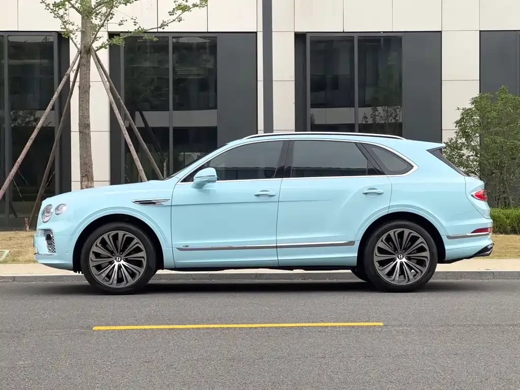 Bentley Bentayga 2021 из CN, фото 4