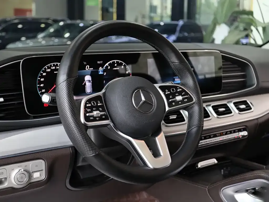 Mercedes-Benz GLE — фото 8