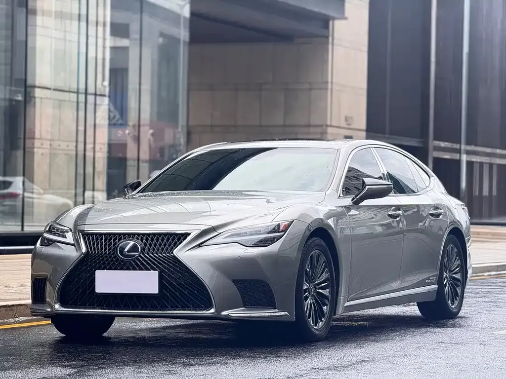 Lexus LS 2021 из CN, фото 1