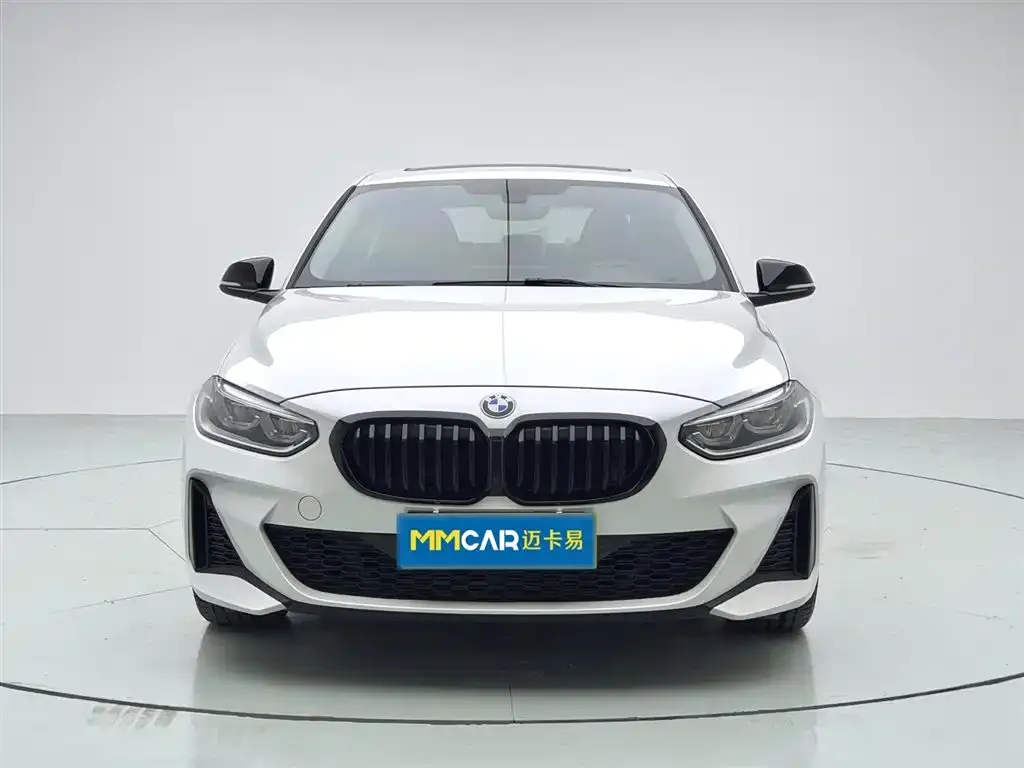 BMW 1 Series 2022 из CN, фото 2