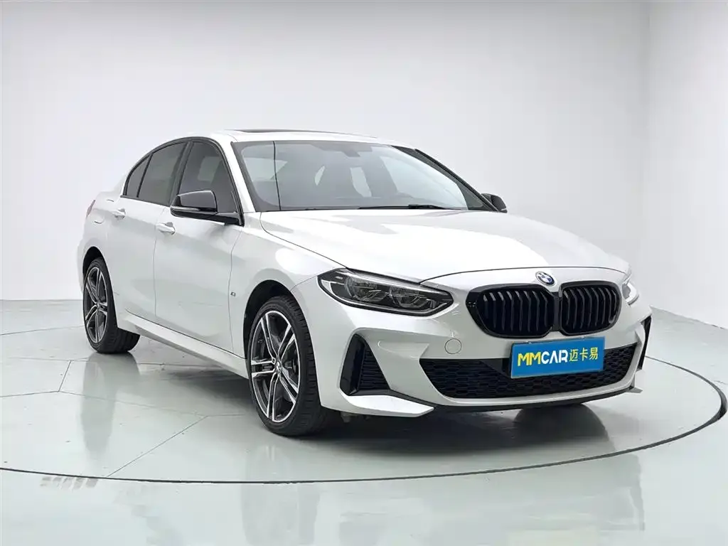 BMW 1 Series 2022 из CN, фото 3