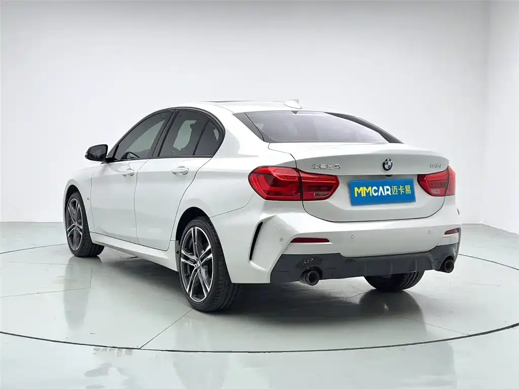 BMW 1 Series 2022 из CN, фото 6