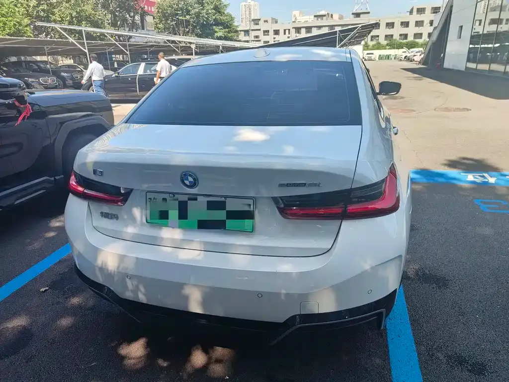 BMW i3 2025 из CN, фото 8