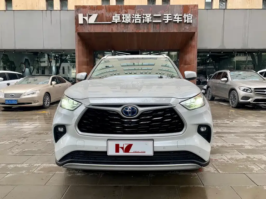 Toyota Highlander 2021 из CN, фото 2