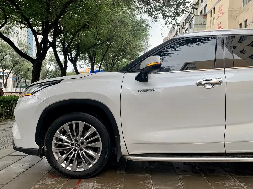 Toyota Highlander 2021 из CN, фото 4