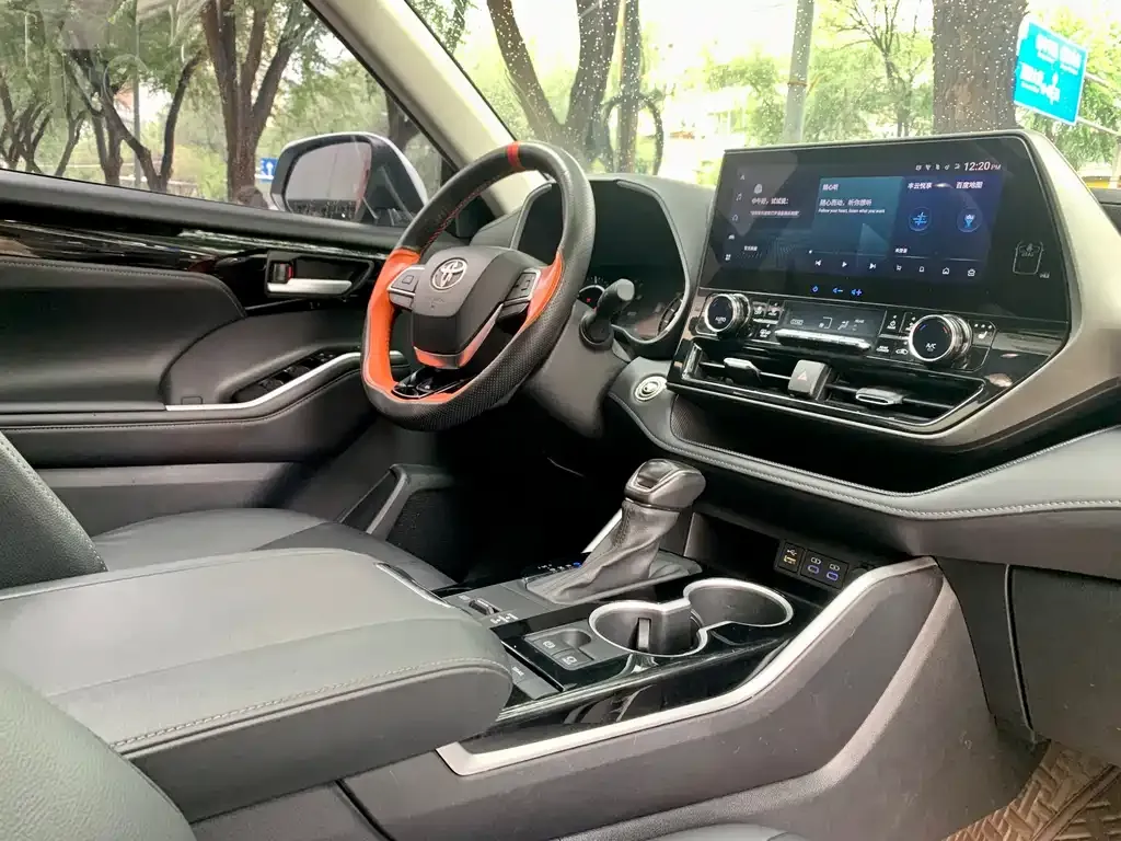 Toyota Highlander 2021 из CN, фото 8