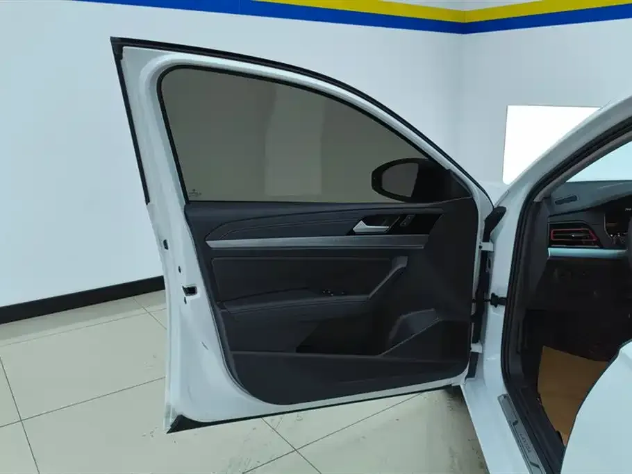 Volkswagen Lavida 2023 из CN, фото 6