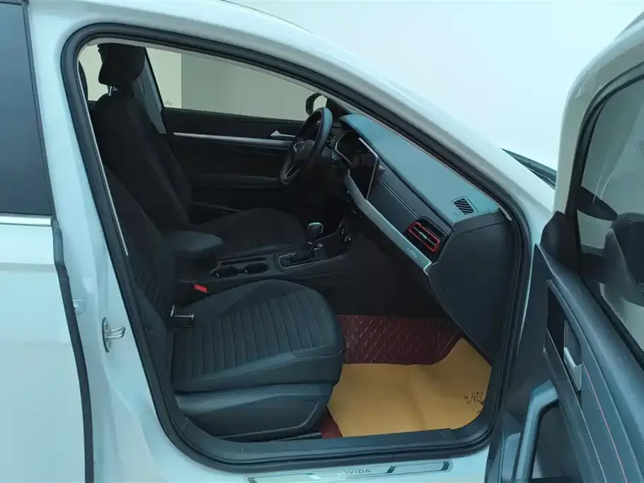 Volkswagen Lavida 2023 из CN, фото 7
