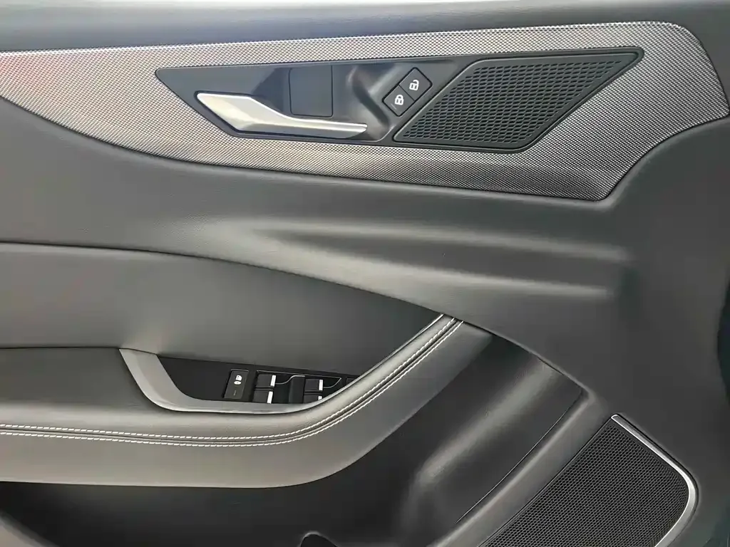 Jaguar XEL 2022 из CN, фото 6