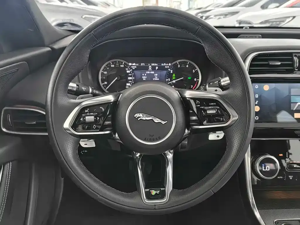 Jaguar XEL 2022 из CN, фото 8