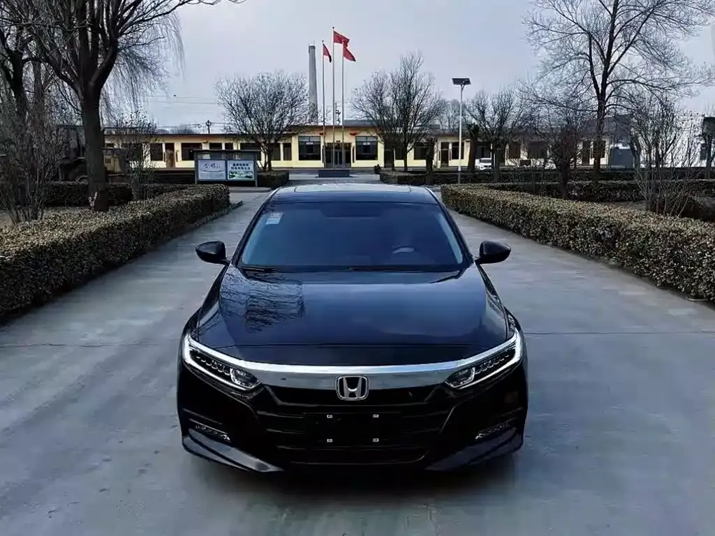 Honda Accord — фото 3