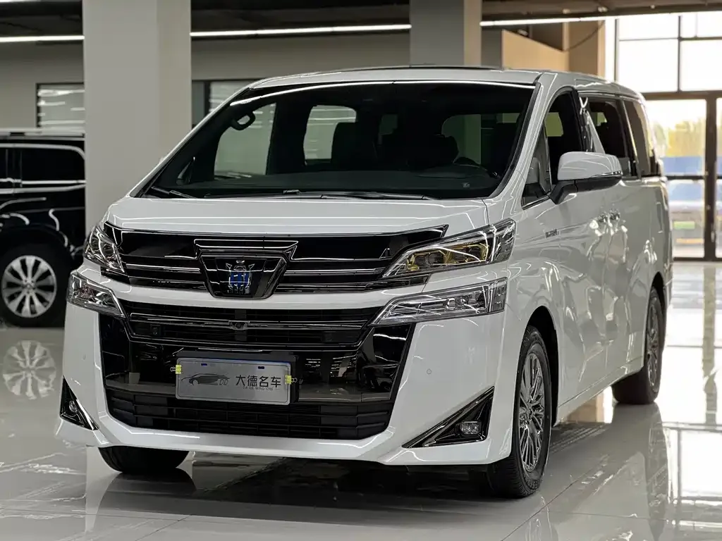 Toyota Vellfire 2023 из CN, фото 1