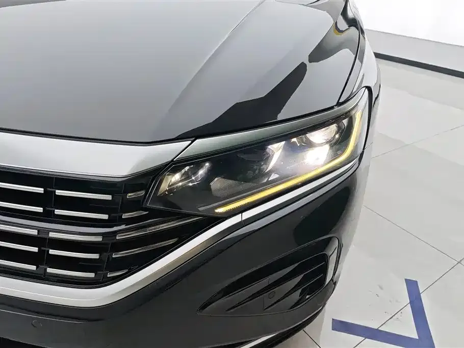 Volkswagen Passat 2022 из CN, фото 5