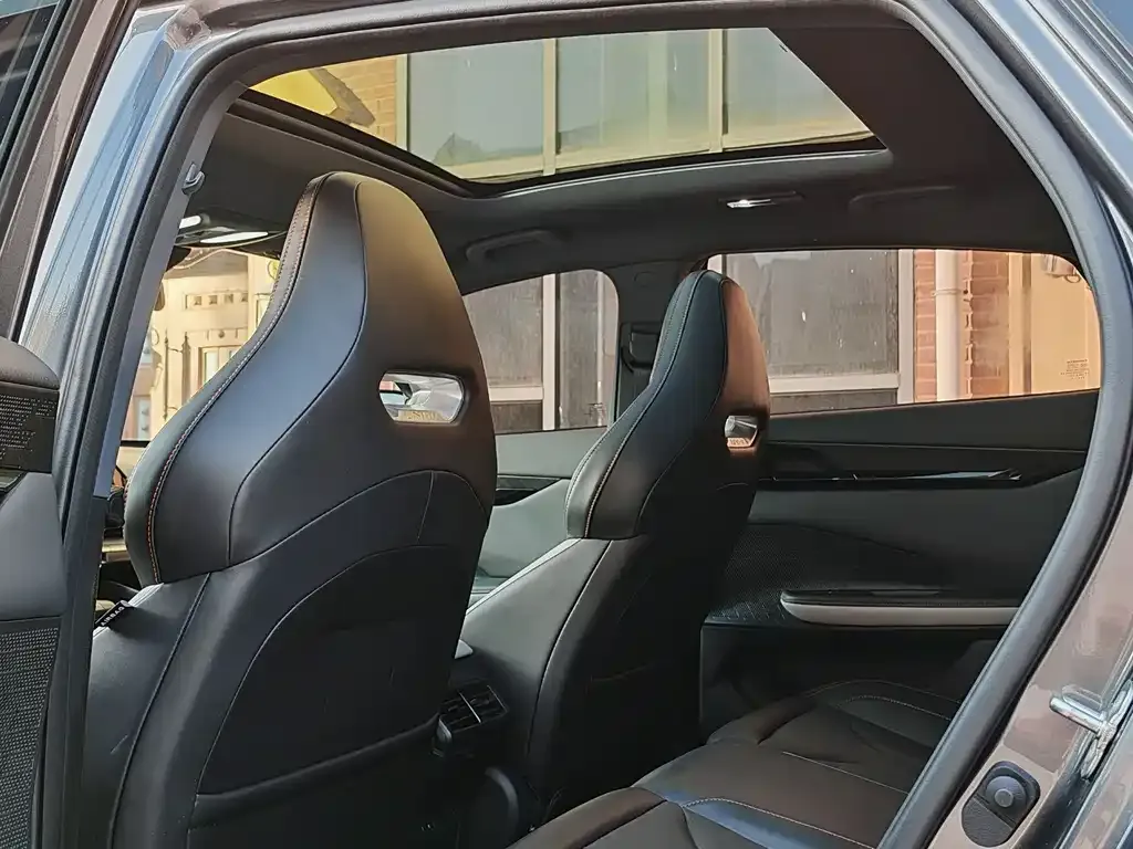 Changan UNI-V 2023 из CN, фото 5