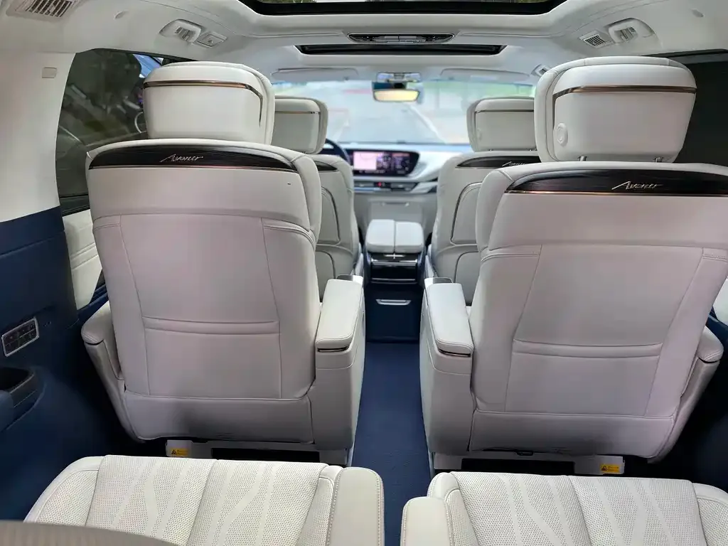 Buick Century 2024 из CN, фото 8