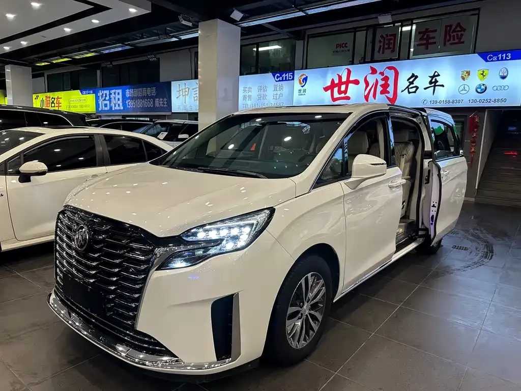 Buick GL8 2023 из CN, фото 1
