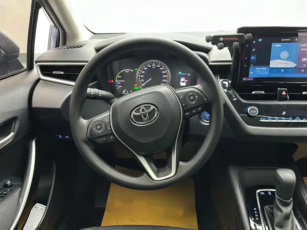 Toyota Corolla 2023 из CN, фото 8