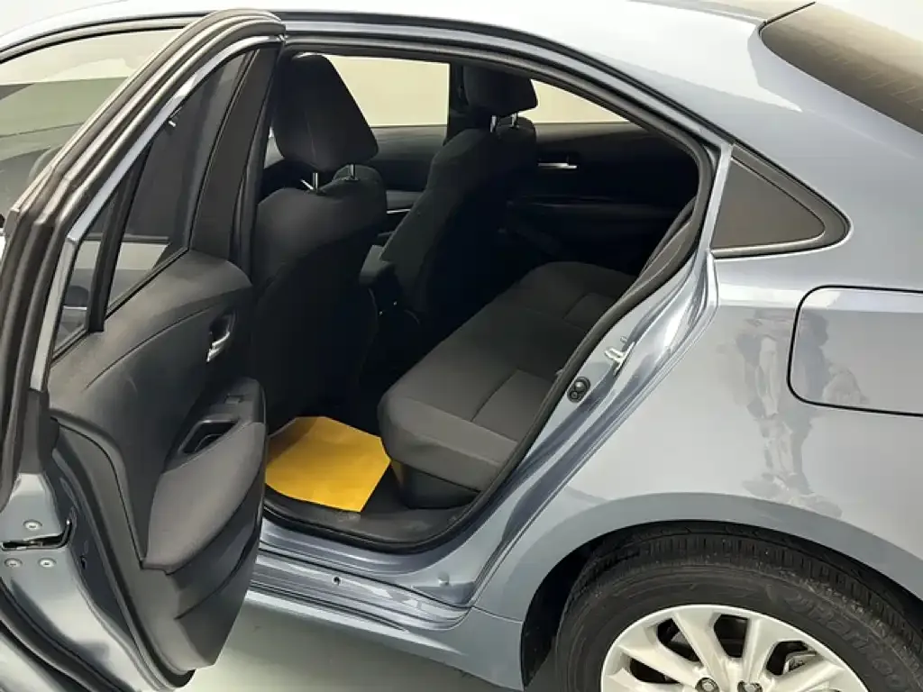 Toyota Corolla 2023 из CN, фото 9