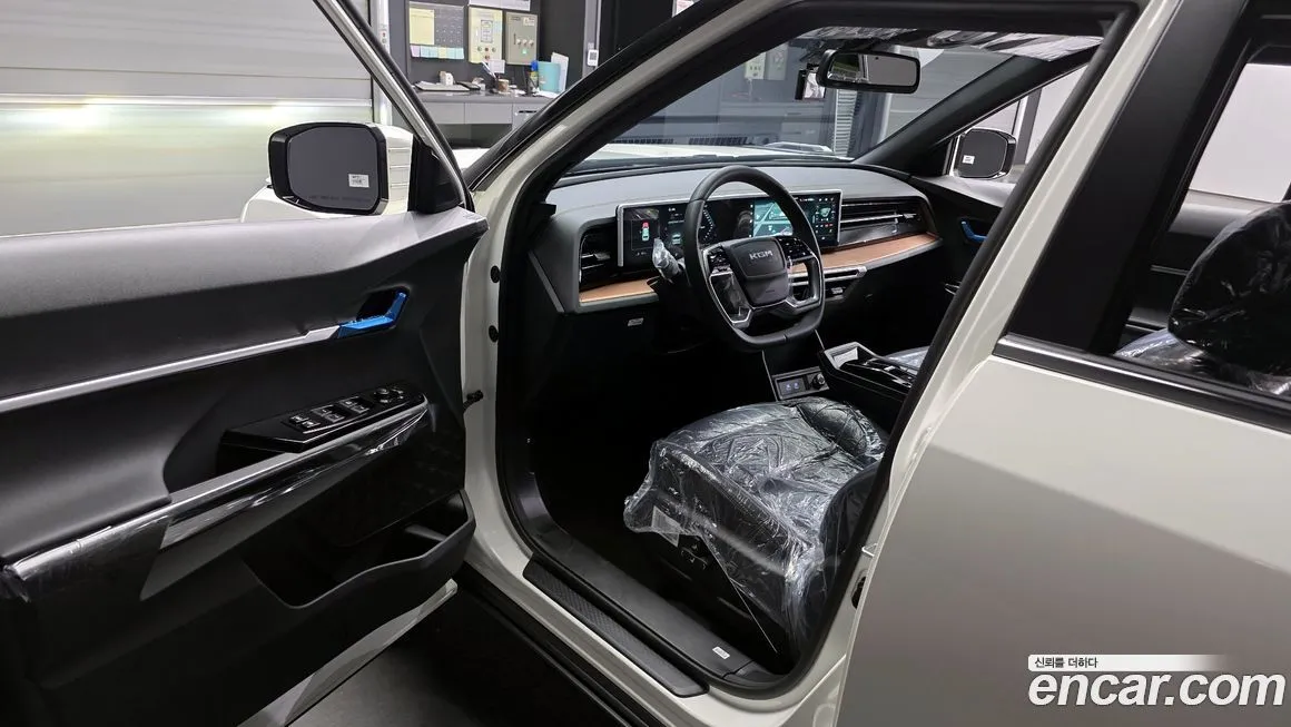 KG Mobility (Ssangyong) Torres — фото 10