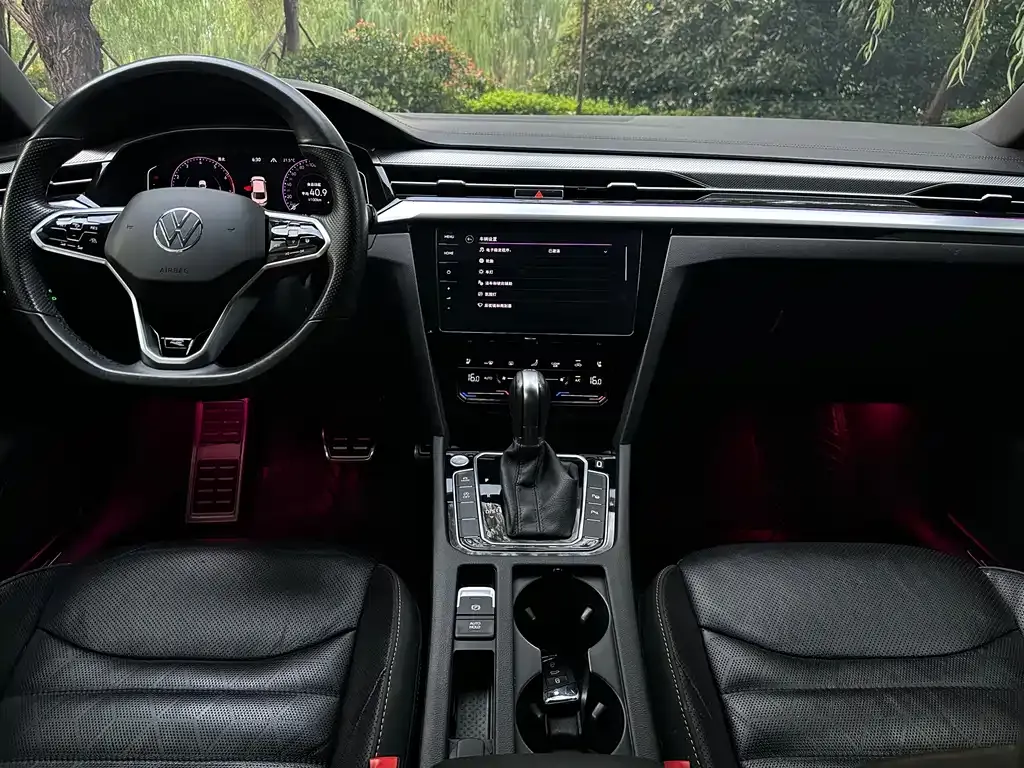 Volkswagen CC 2023 из CN, фото 8