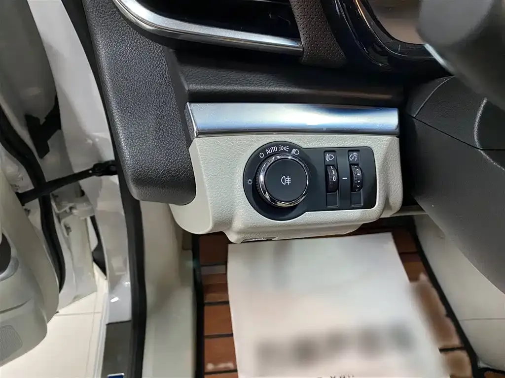 Buick GL8 2022 из CN, фото 2