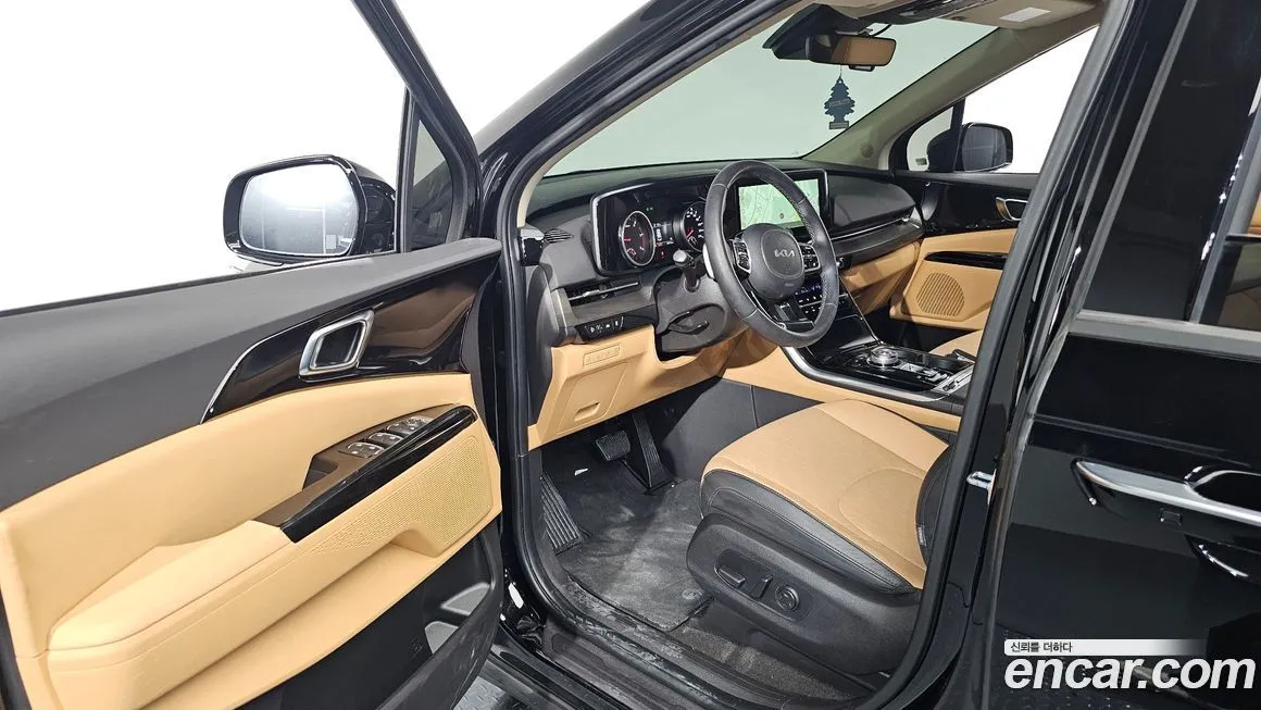 Kia Carnival — фото 10