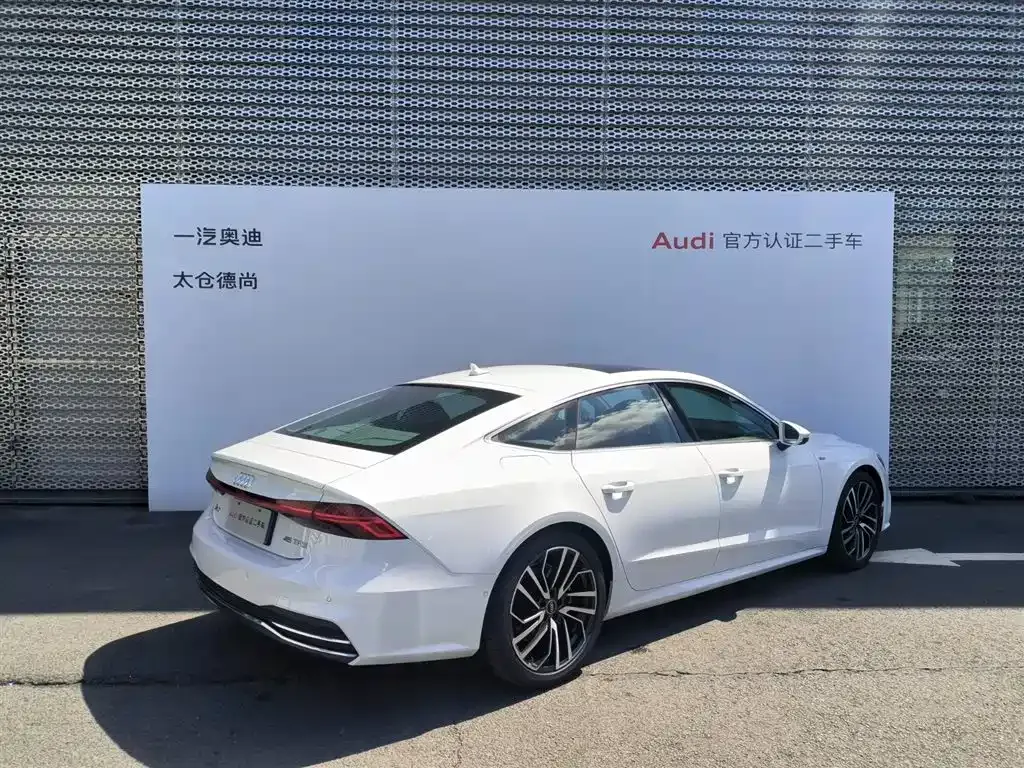 Audi A7 2024 из CN, фото 2