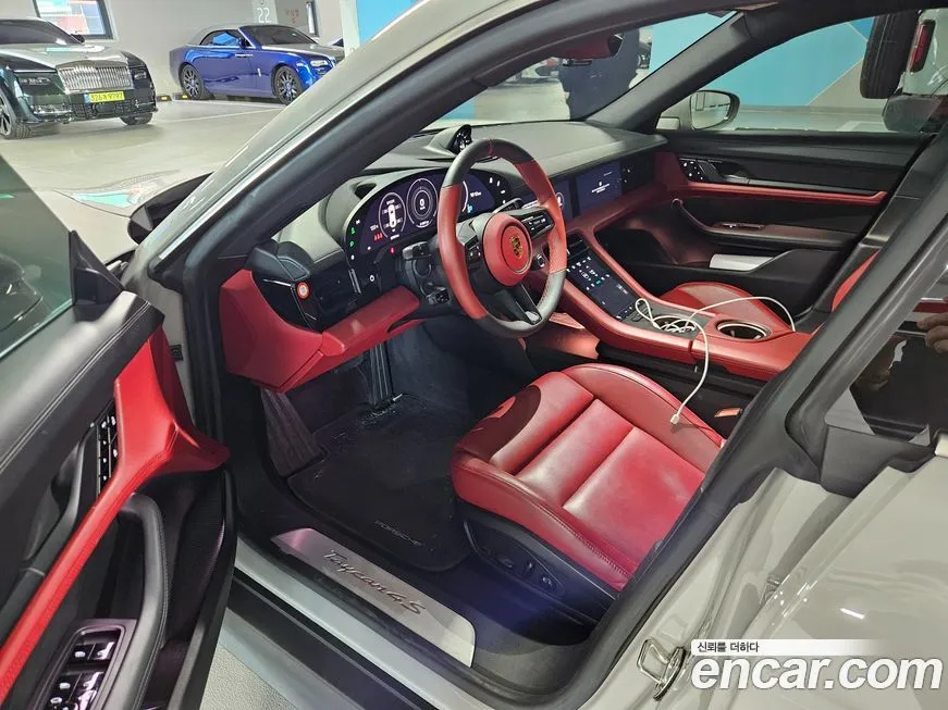 Porsche Taycan 2021 из KR, фото 8