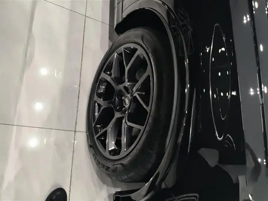 Audi Q7 2025 из CN, фото 6