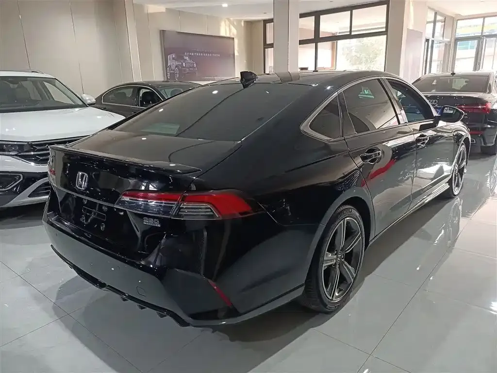 Honda Inspire — фото 7