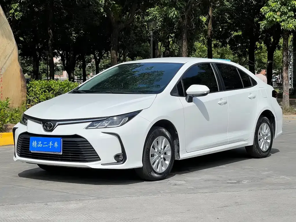 Toyota Corolla 2022 из CN, фото 1