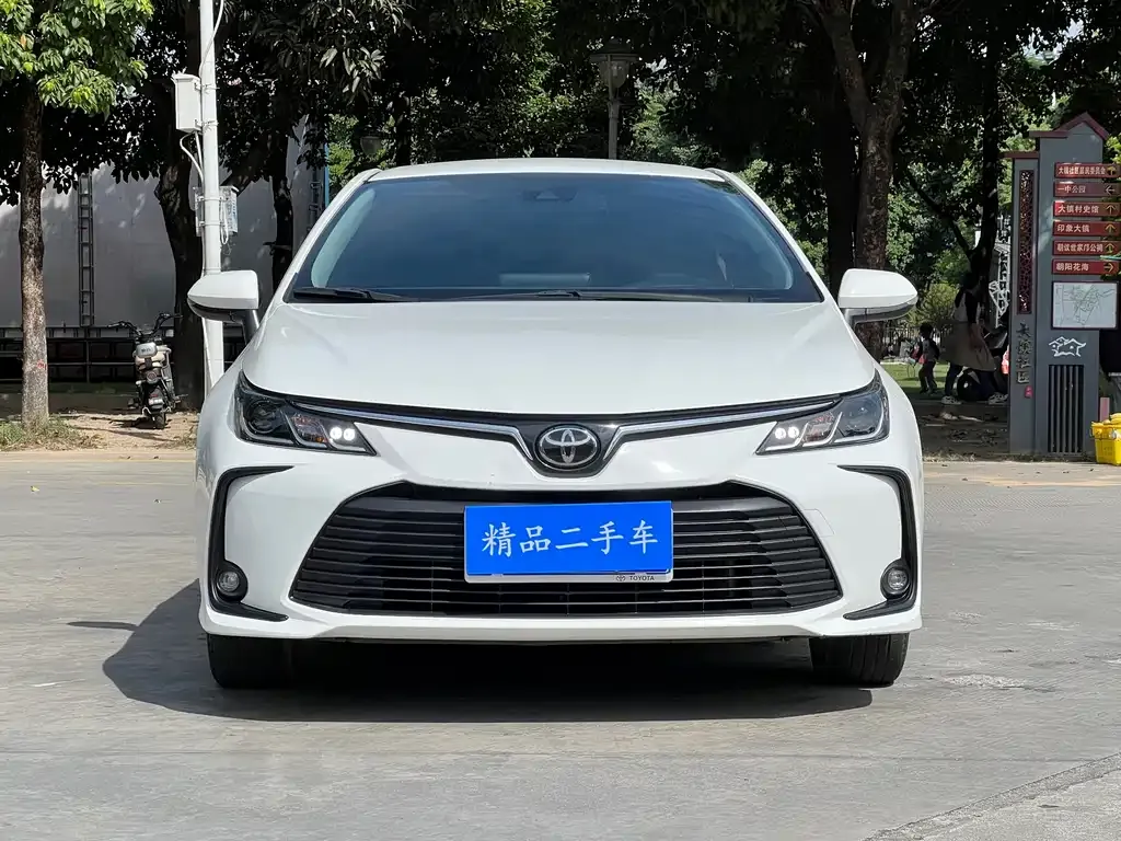 Toyota Corolla 2022 из CN, фото 2