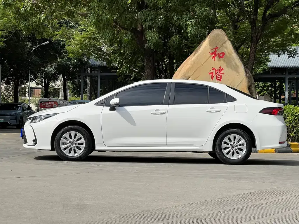 Toyota Corolla 2022 из CN, фото 4