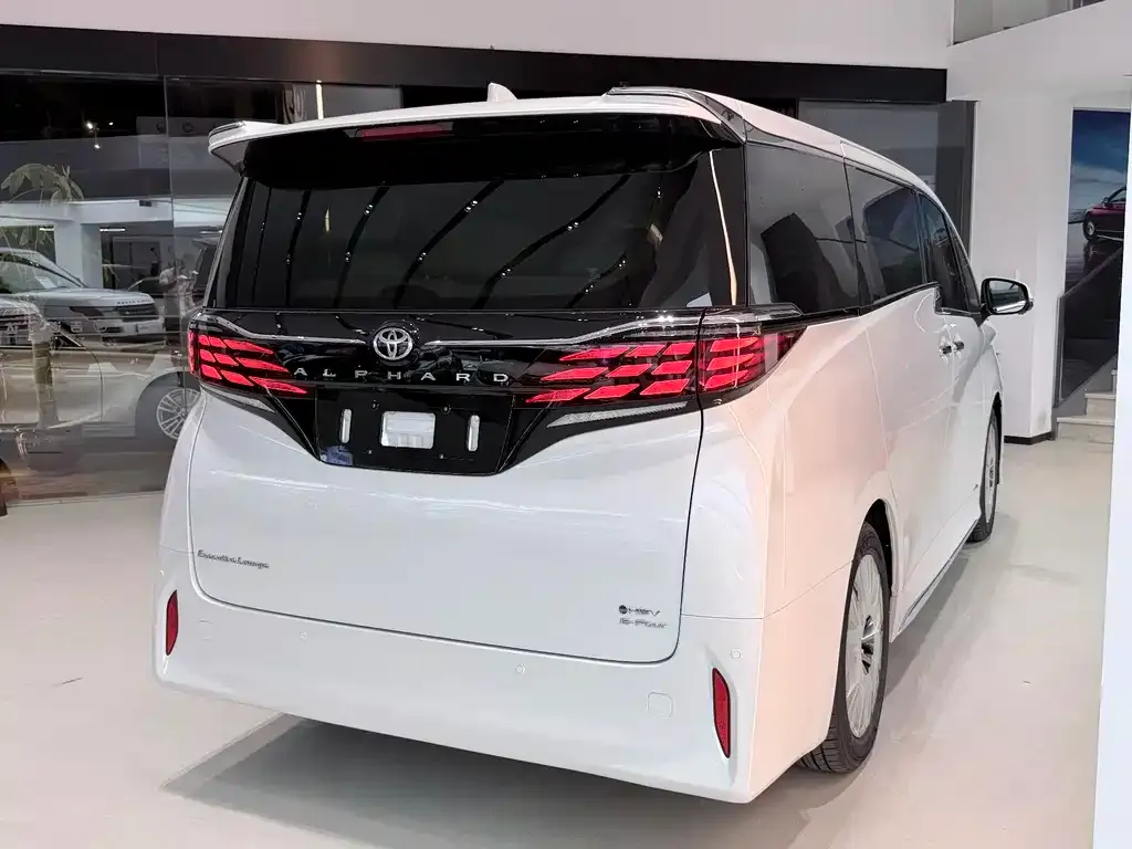 Toyota Alphard 2025 из CN, фото 4