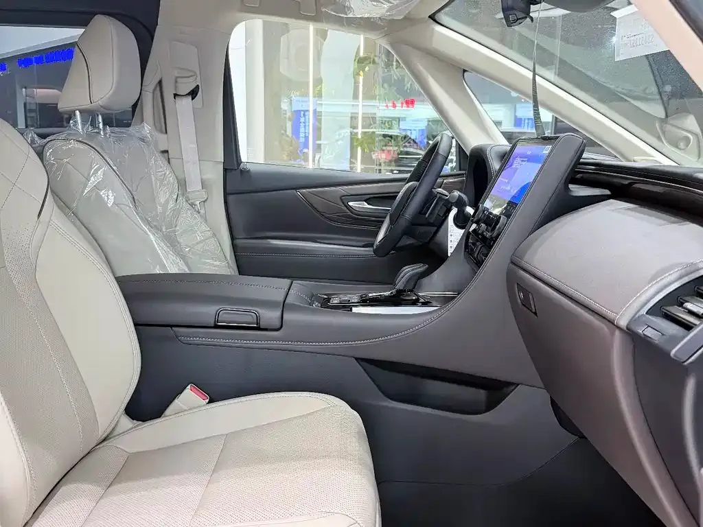 Toyota Alphard 2025 из CN, фото 9