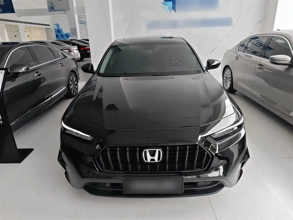 Honda Inspire 2023 из CN, фото 3