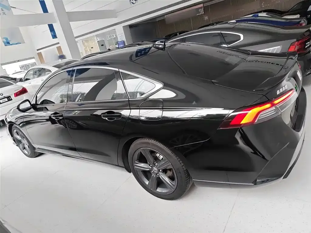 Honda Inspire 2023 из CN, фото 5
