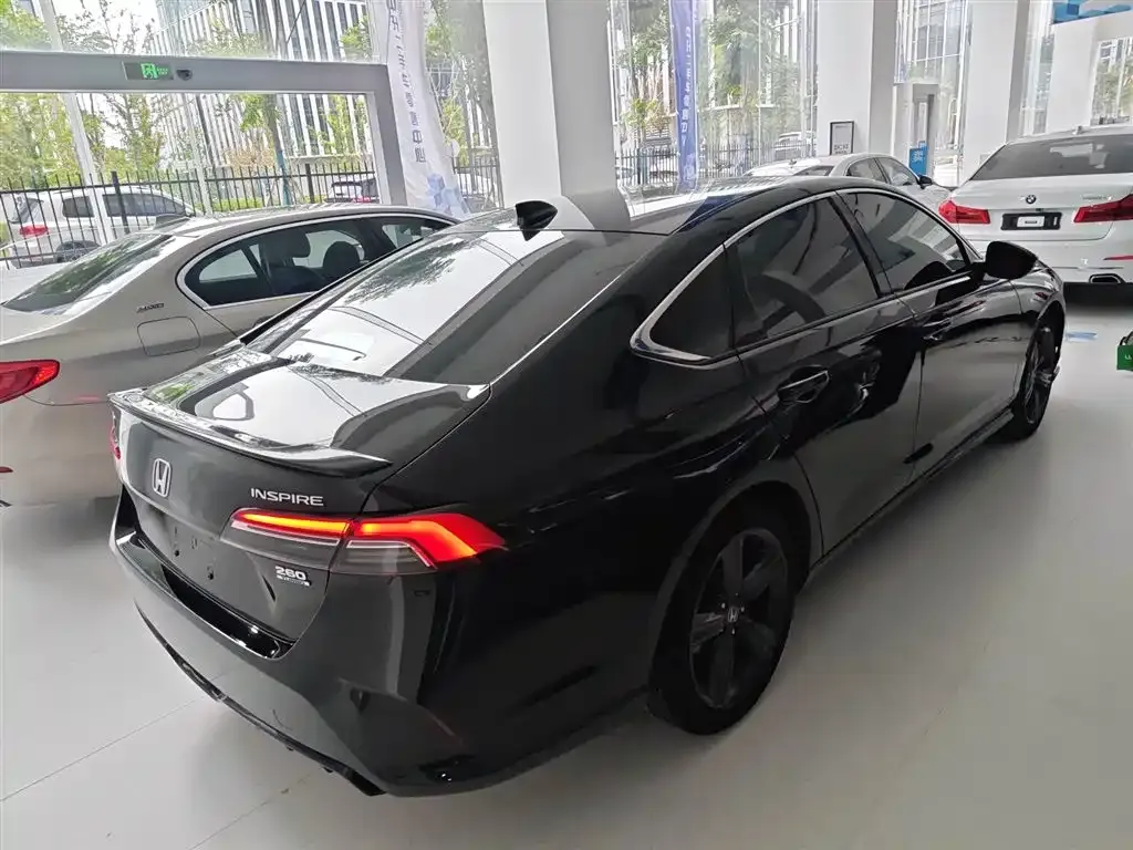 Honda Inspire 2023 из CN, фото 7